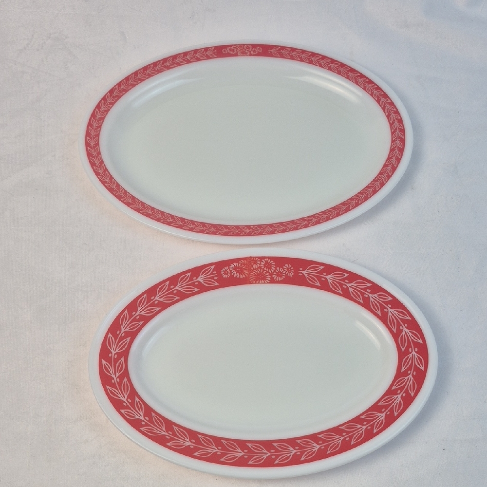 Vintage Pyrex Laurel Red and White Oval Plates - Lot of 2 - Used